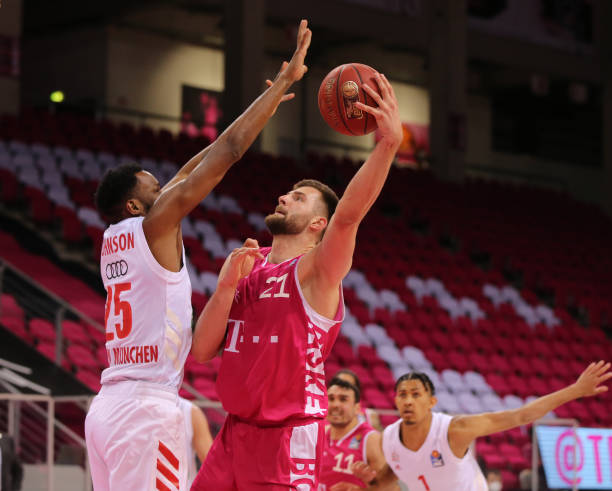 脚步移动和 脚步移动和